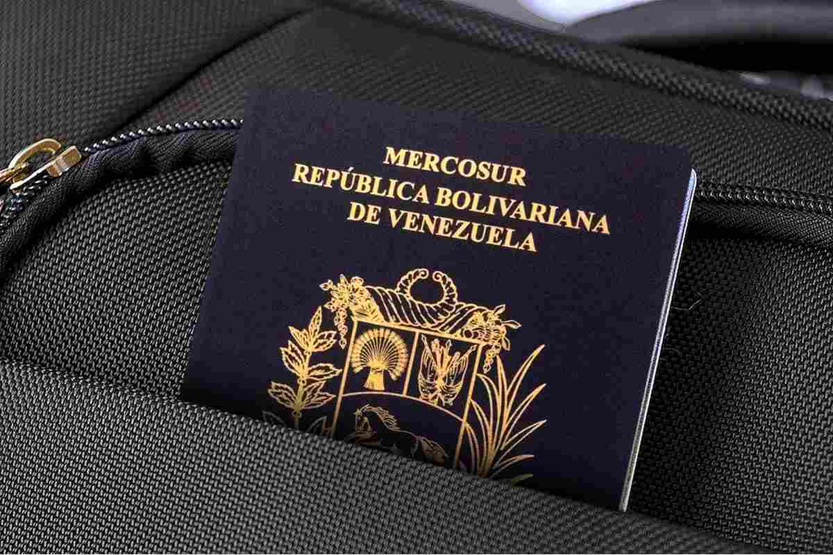 ¿Cómo renovar mi pasaporte venezolano en México?