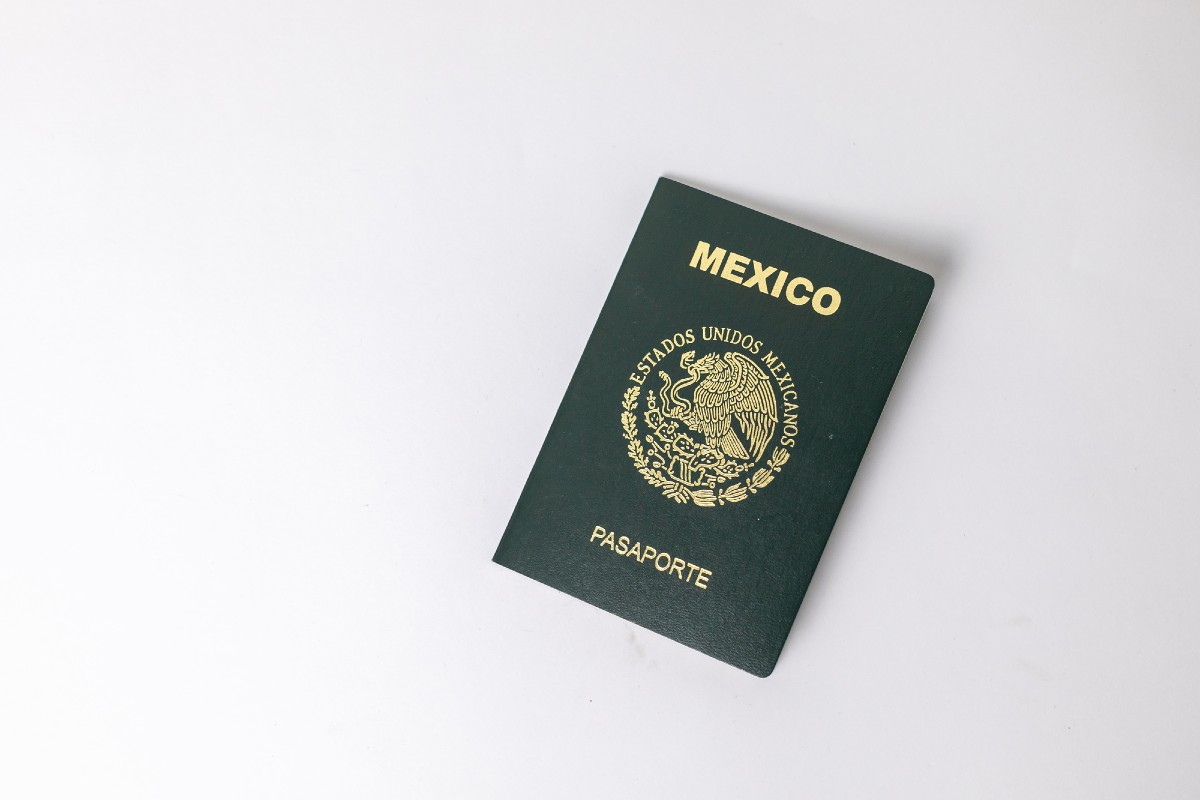 ¿Cómo tramitar mi pasaporte mexicano en Estados Unidos por primera vez?